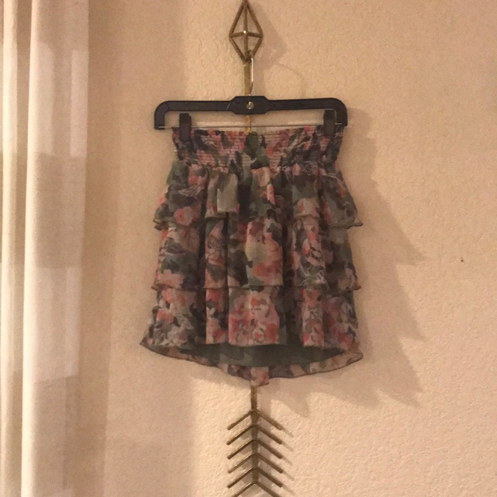 Motherhood Maternity sheer layer skirt